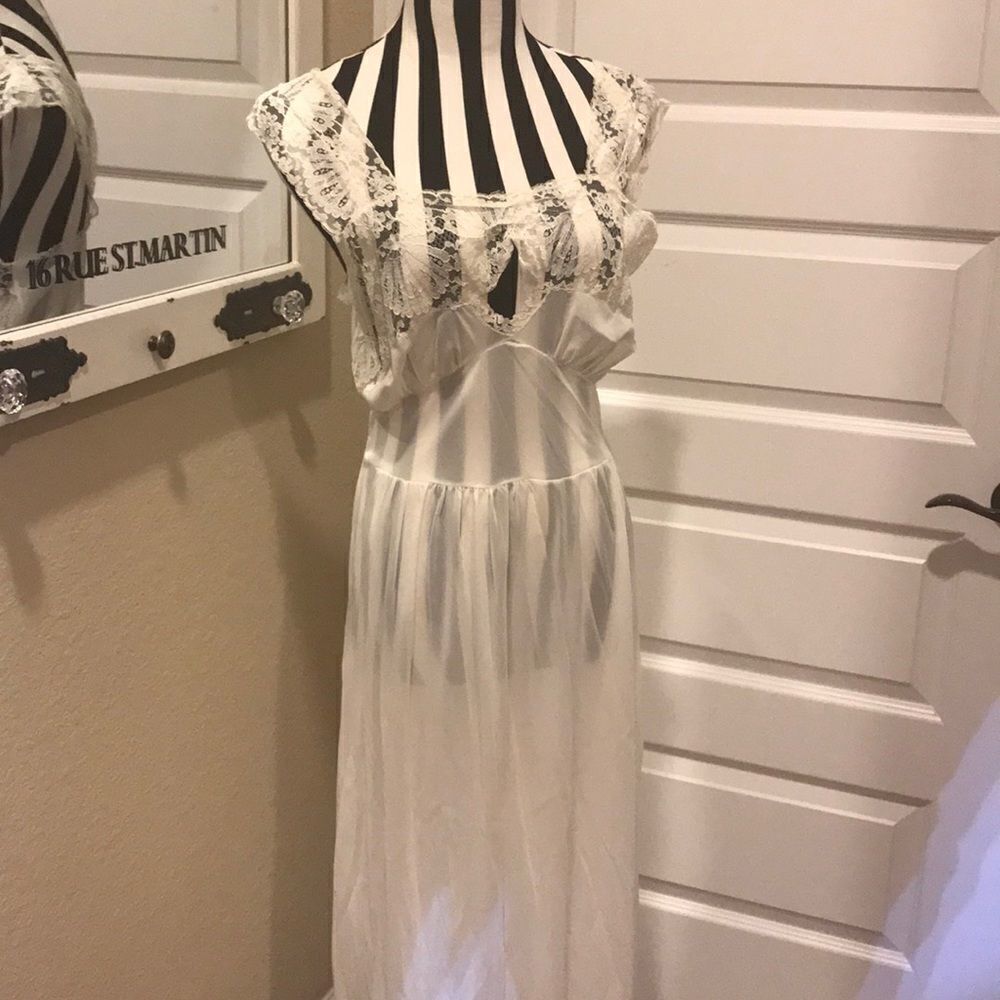 Drive your husband crazy night gown‎